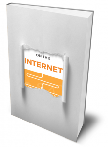 Ein Cover, das so aussieht, als wäre es in weißes Papier eingepackt, das in der Mitte etwas aufgerissen ist. Dadurch sieht man die Worte "on the Internet".
